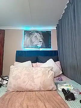 Snapshot of Queen-Chocolate chatting on February 7, 2026, 11:13 pm Queen-Chocolate online show from February 7, 2026, 11:13 pm