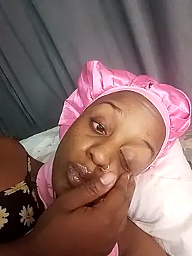 Queen-Chocolate online show from May 16, 2026, 5:01 pm