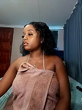 Snapshot of Queen-Chocolate chatting on February 8, 2026, 7:33 pm Queen-Chocolate online show from February 8, 2026, 7:33 pm