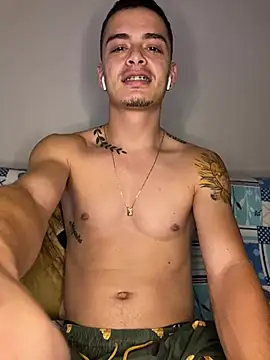 Snapshot of danny_42027 chatting on February 22, 2025, 5:12 am danny 42027 online show from February 22, 2025, 5:12 am