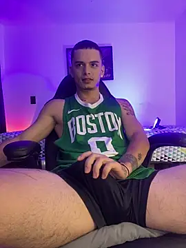 Snapshot of danny_42027 chatting on February 4, 2025, 2:49 am danny 42027 online show from February 4, 2025, 2:49 am