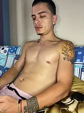 Snapshot of danny_42027 chatting on February 17, 2025, 11:00 pm danny 42027 online show from February 17, 2025, 11:00 pm