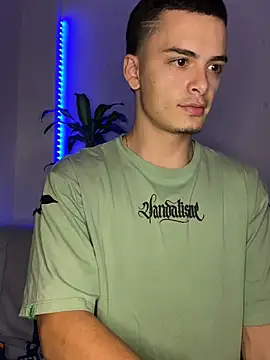 Snapshot of danny_42027 chatting on March 3, 2025, 11:35 pm danny 42027 online show from March 3, 2025, 11:35 pm