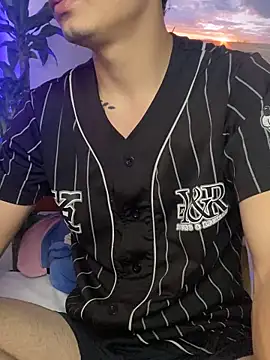 Snapshot of danny_42027 chatting on March 21, 2025, 8:50 pm danny 42027 online show from March 21, 2025, 8:50 pm