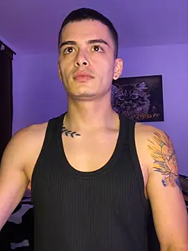 Snapshot of danny_42027 chatting on December 29, 2024, 3:44 am danny 42027 online show from December 29, 2024, 3:44 am