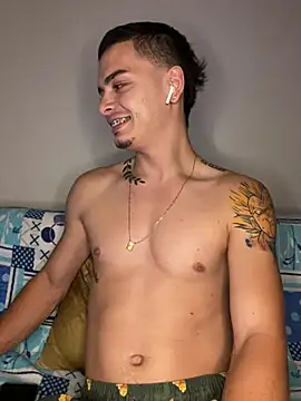 Snapshot of danny_42027 chatting on February 21, 2025, 4:29 am danny 42027 online show from February 21, 2025, 4:29 am