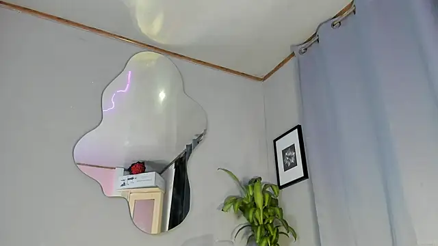 angeli sexi online show from October 3, 2025, 12:14 am