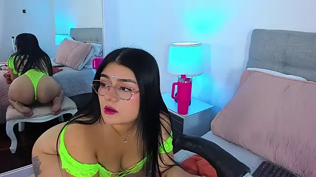 Samantha  Vega online show from July 14, 2026, 8:37 pm