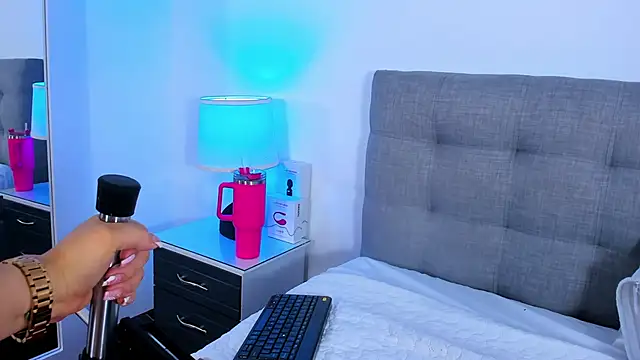 Samantha  Vega online show from March 18, 2025, 11:09 pm