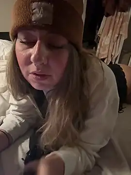 Snapshot of sophielove888 chatting on November 10, 2025, 9:42 pm sophielove888 online show from November 10, 2025, 9:42 pm