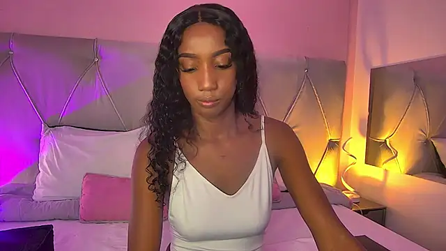 FiorelaLenin online show from March 6, 2026, 6:03 pm