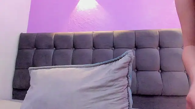 Alejita699 online show from March 10, 2025, 7:50 pm