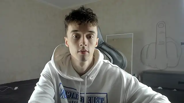 MasonWarholl online show from September 28, 2025, 2:29 am