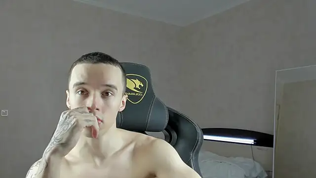 MasonWarholl online show from December 30, 2024, 8:47 pm