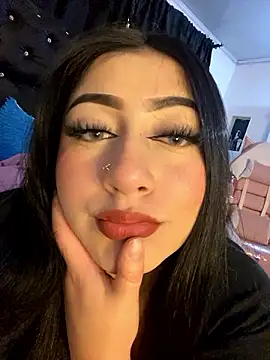 KittyRous online show from December 4, 2024, 7:22 am