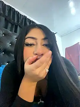 KittyRous online show from December 2, 2024, 6:26 am