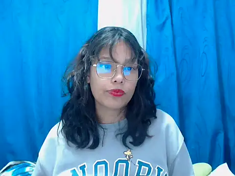 Snapshot of home_vlak chatting on July 20, 2026, 10:34 pm home vlak online show from July 20, 2026, 10:34 pm