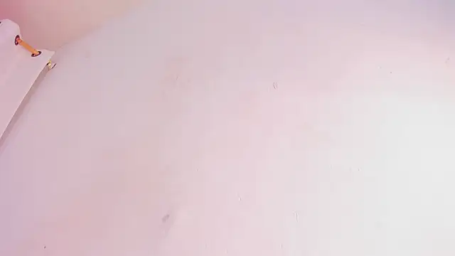 MiaKirshner online show from March 15, 2026, 3:13 am