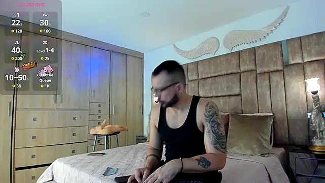 petterwilly1 online show from October 3, 2025, 4:41 pm