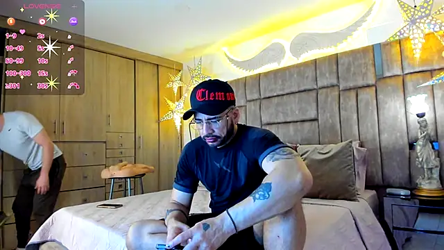 petterwilly1 online show from November 20, 2025, 11:14 pm