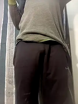 Snapshot of Syco_amanyg chatting on December 19, 2024, 7:18 pm Syco amanyg online show from December 19, 2024, 7:18 pm