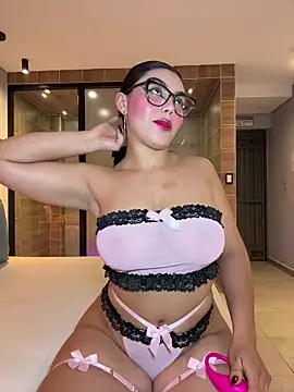 zui lu online show from October 29, 2025, 3:05 am