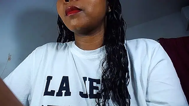 Snapshot of Sashabreck chatting on August 8, 2026, 3:24 am Sashabreck online show from August 8, 2026, 3:24 am