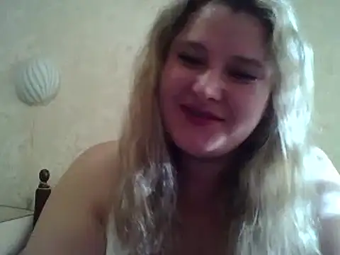 ParisMimi online show from November 24, 2025, 8:25 am