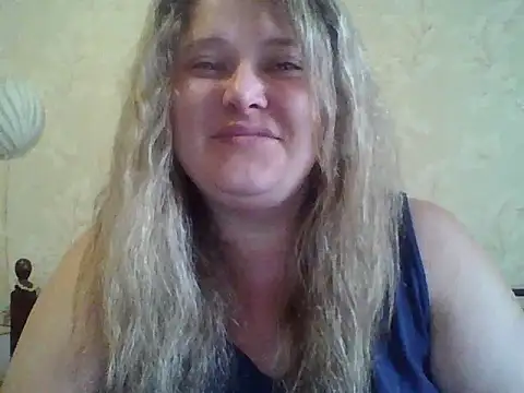 ParisMimi online show from April 29, 2026, 10:41 am