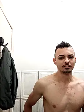 047joaosc online show from December 12, 2024, 12:05 am