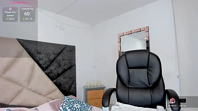 Snapshot of BarbaraKnox_ chatting on February 14, 2026, 12:22 am BarbaraKnox online show from February 14, 2026, 12:22 am