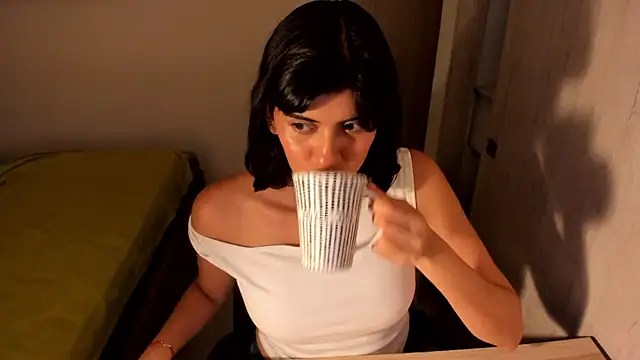 Snapshot of misstoya chatting on June 10, 2026, 1:07 am misstoya online show from June 10, 2026, 1:07 am