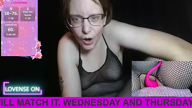 Snapshot of PernillaGirl chatting on September 25, 2025, 6:58 pm PernillaGirl online show from September 25, 2025, 6:58 pm