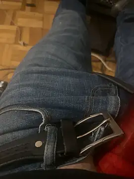 Snapshot of Ariel_Ari chatting on March 22, 2026, 12:03 am Ariel Ari online show from March 22, 2026, 12:03 am