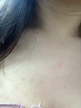 Efangfang online show from March 6, 2025, 8:19 am