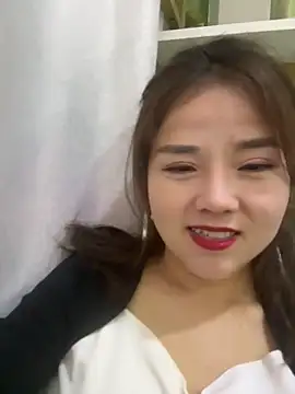 Efangfang online show from March 11, 2025, 10:07 am