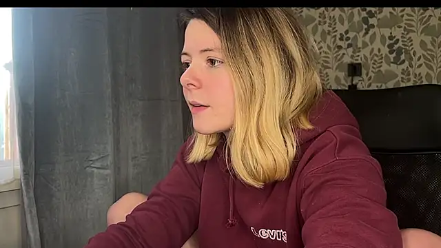 Nina blain online show from February 3, 2025, 12:14 pm