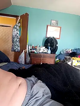 Bigloggz online show from February 4, 2026, 7:42 pm