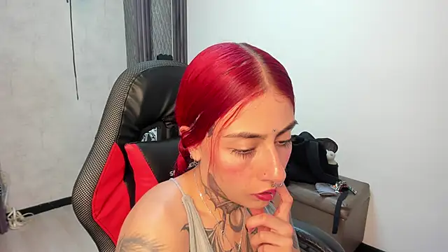 selene red  online show from June 11, 2026, 2:53 am