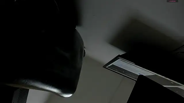 selene red  online show from October 2, 2025, 1:36 pm