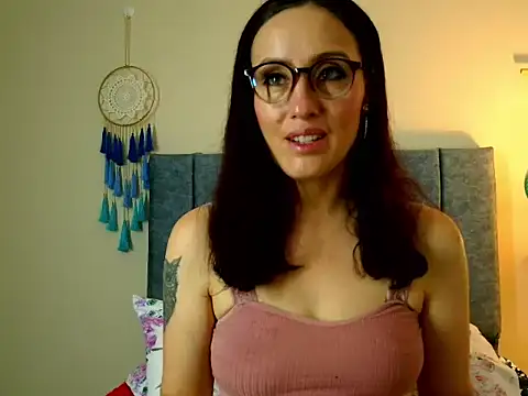 IberianMoonMK online show from October 12, 2025, 11:22 am