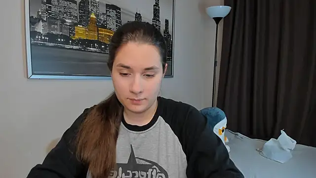 LunaWines online show from February 15, 2025, 7:39 pm