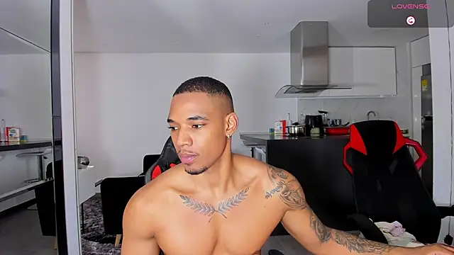 TROYWESLY- online show from October 5, 2025, 9:38 pm