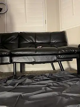 18petitewhitegirl online show from February 21, 2025, 1:00 am