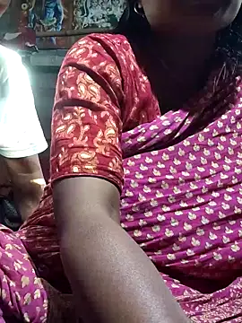 Snapshot of DARK_WINE_ chatting on March 4, 2025, 10:46 am DARK WINE online show from March 4, 2025, 10:46 am