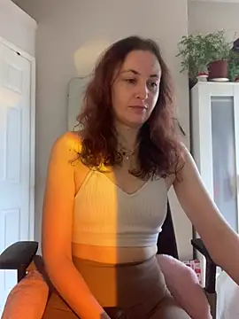 Littlelolo60 online show from February 28, 2025, 9:47 am