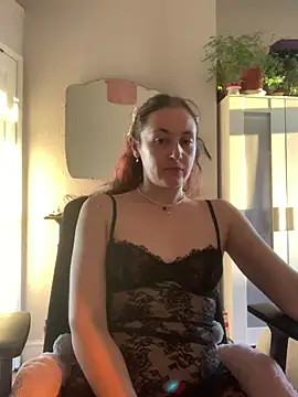 Littlelolo60 online show from February 28, 2025, 5:15 pm