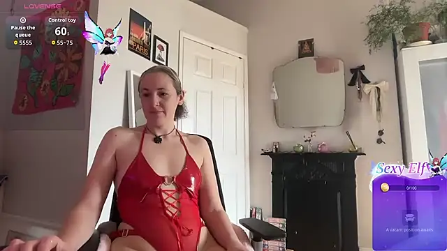 Snapshot of Littlelolo60 chatting on March 7, 2026, 10:32 am Littlelolo60 online show from March 7, 2026, 10:32 am