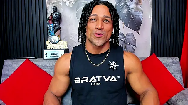 MikeEstevess online show from September 13, 2025, 9:48 pm