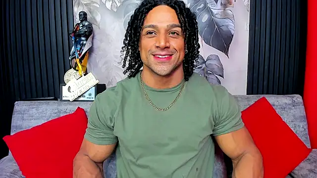 MikeEstevess online show from October 2, 2025, 9:23 am